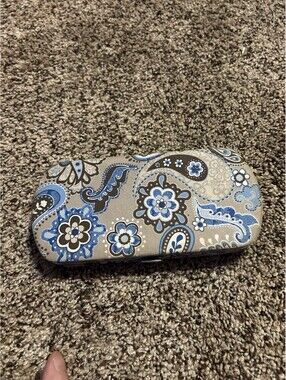31 Gifts Clam Shell Clutch Purse Wallet Flowers